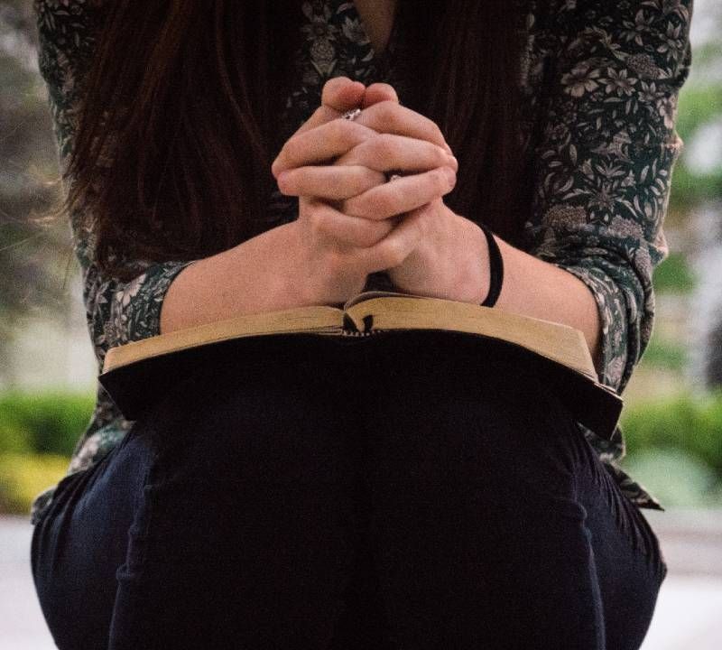 Žena koja se moli