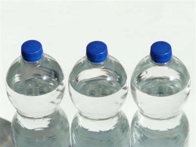 Ampolles de plàstic
